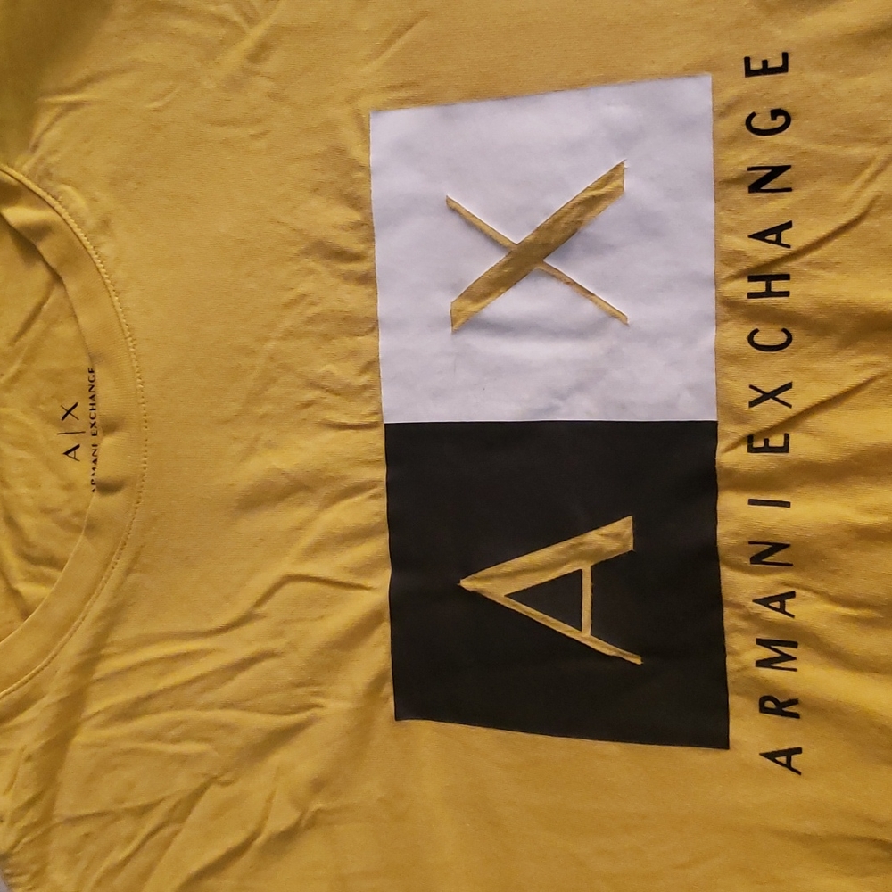 Armani Exchange tshirt
